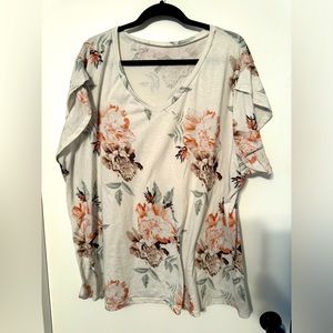 Flowy flower top size 3X